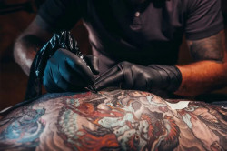 Tattoo cover à Roquefort